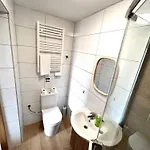 3 Budget Aparthotel