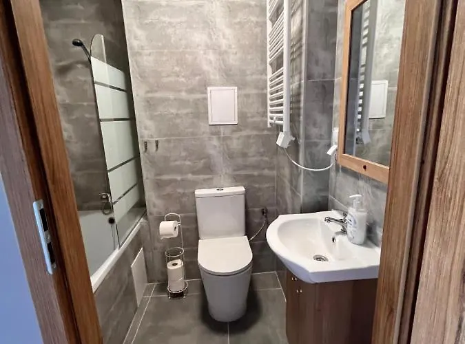 3 Budget Aparthotel 3*