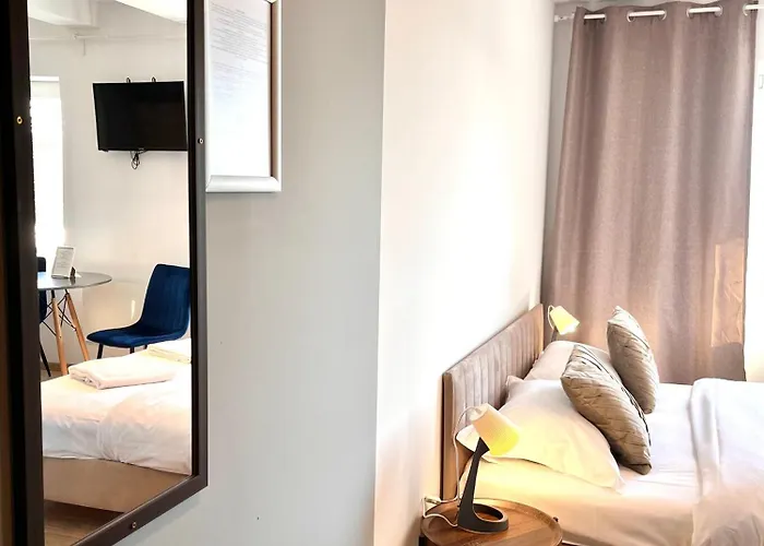 3 Budget Hotel apartamentowy